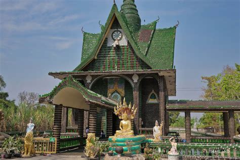 Wat Pa Maha Chedi Kaew – Si, Thailand 